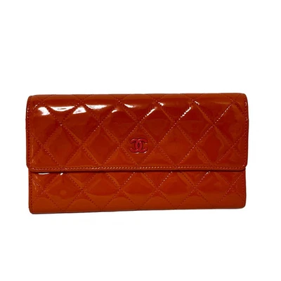 Auténtica cartera larga CHANEL Matelasse - charol rosa Foto 1 de 4