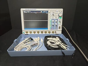 YOKOGAWA DLM4038 Oscilloscope 350 MHz, 2.5 GS/s, 8CH (1358) - Picture 1 of 8