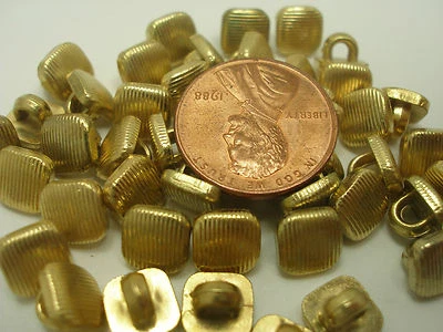 New Lot of 10 Electroplated 5/16 in (7mm) Plastic Square Gold Ribbed Buttons #P - Image 1 of 4