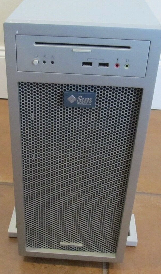 GREAT LOOK PAINTED  Sun Ultra 45  2x 1.6GHz Base/ 8GB/ 250GB HDD/ XVR-100/ DVD - Image 1 of 4