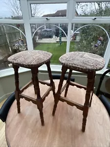 Vintage 1970s Pair Pub Bar Stools Traditional Vintage Tapestry Iconic Design - Picture 1 of 20