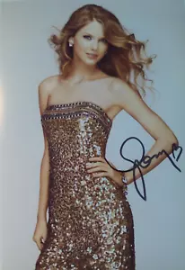 Taylor Swift orig. Autogramm " SEXY " Motiv 20x30 - Bild 1 von 1