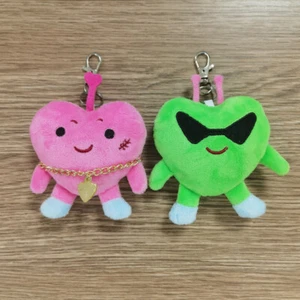 Hot 2pc Stray Kids HEART TUNG Green Pink Plush Doll Keychain CASE 143 Felix Hyun - Picture 1 of 6