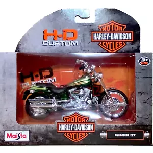 Harley Davidson 2004 FXSTDSE CVO Maisto HD Custom Series 37 modelo 1:18 nuevo en paquete 2022 - Imagen 1 de 9