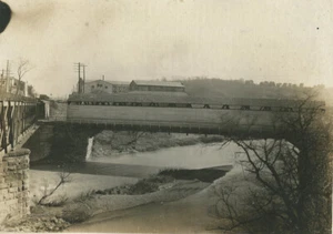 ALLEGHENY COUNTY ENGINEER WORKS PHOTOS. COVERED BRIDGE, CHARTIERS CREEK, 1906. - Picture 1 of 1