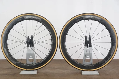 Juego de ruedas de freno de llanta sin cámara de carbono Zipp 454 NSW Cognition 11 velocidades Foto 1 de 4