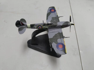 Oxford Aviation AC016 Supermarine Spitfire Mk IXe 127 Sqn. 9N-T SM179  1/72. - Image 1 of 3