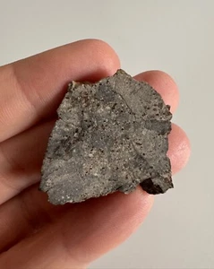Meteorite achondrite eucrite NWA 13064 slice 8.1 g - Picture 1 of 3