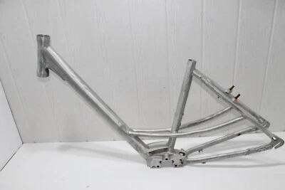 Bosch Wave  Rahmen 28"   RH 48   wie  Gudereit   Nabe  Classic  Line roh - Bild 1 von 3