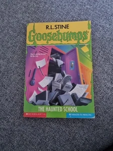 Goosebumps - The Haunted School #59 Book R.L.Stine Vintage 1997 1st Edition - Bild 1 von 10