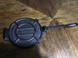 Victoria 8 Inch Cast Iron Tortilla Press and Pataconera - Picture 1 of 23