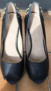 Sehr stark getragene High Heels mit Nieten Gr. 39 Peeptoes - Bild 1 von 5
