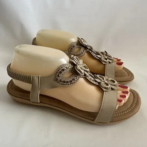 Ablanczoom Women Size 40 US 9 Beige Summer Flat Sandals Casual Beach Shoes - Picture 1 of 15
