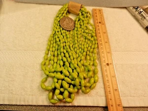 Cuentas verdes de sopa de guisantes checa vintage. ¡ENVÍO GRATUITO! EL LISTADO ES PARA CUATRO HILOS.  - Imagen 1 de 11