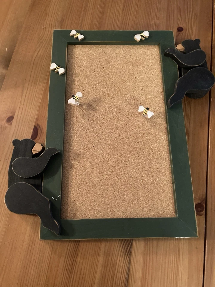 Bear And Bee Bulletin Board - Image 1 of 3
