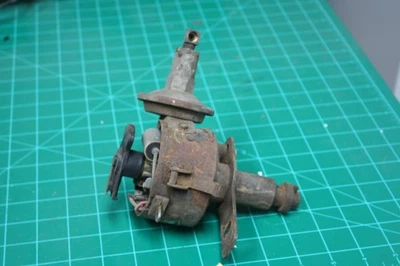 Auto-Lite ICS-4211     6 C  Distributor ROTOR POINTS MOUNTING PLATE TURNS FREELY - Image 1 of 4