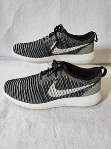 Nike Roshe Two Flyknit Black White Men's Size 11.5 Lightweight Running Shoes - Picture 1 of 8