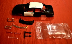 Lindberg Ford Crown Victoria Califorina Highway Patrol Karosserie und Glas 1/25 - Bild 1 von 2