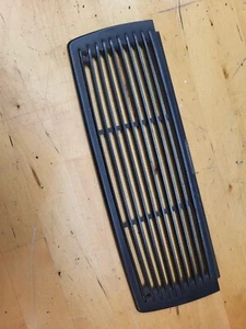 Mercedes Benz W 108 W 109 Lautsprecherabdeckung Armaturenbrett  - Bild 1 von 6