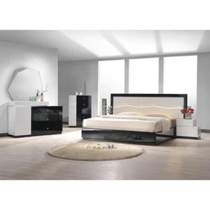 Luxurious 6PC Queen Size Bedroom Set, LED Lacquer Finish Modern Furniture Set - Picture 1 of 13