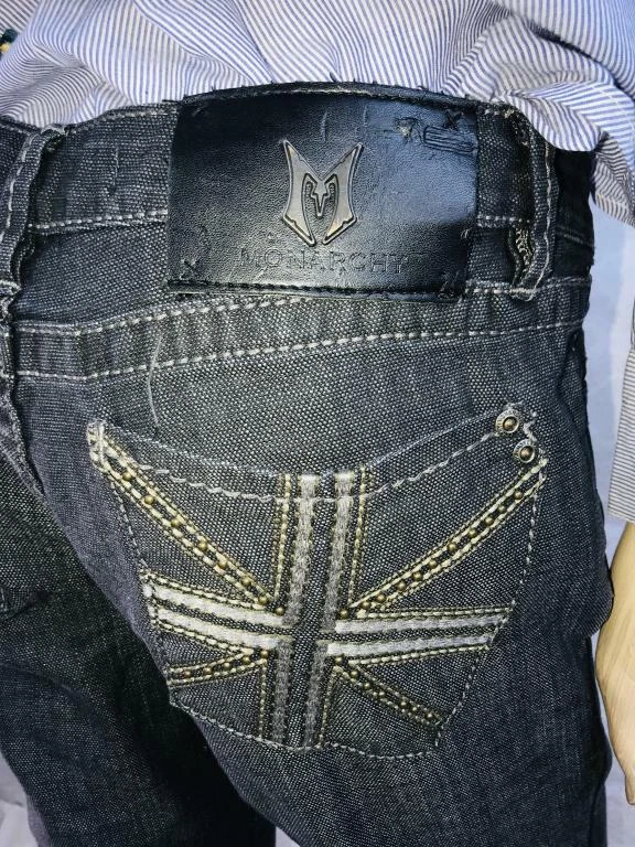 Pantalones de mezclilla Monarchy negros elásticos corte bota tiro medio lavado oscuro para mujer talla 27 Foto 1 de 4