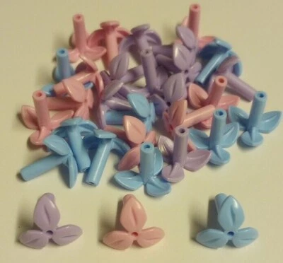 Tallo de planta con 3 hojas y pasador inferior #37695 — Elige color — personalizado y compatible Foto 1 de 4