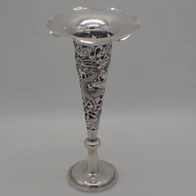 Jarrón Dragón Trabajo Abierto Exportación China Inserto de Vidrio Plateado Foto 1 de 4