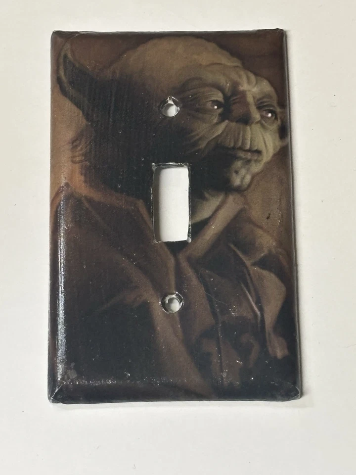 STAR WARS CLASSIC YODA El Maestro Jedi Interruptor de Luz Cubierta Placa A Foto 1 de 1
