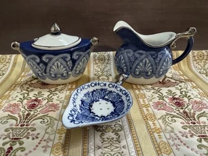 Bombay Company Blau Weiß Zucker Milchkännchen Deckel SET Arabesque Teesieb SET - Bild 1 von 17