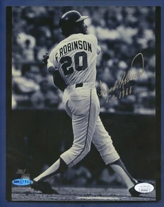 Frank Robinson JSA Authenticated Autographed 8x10" Black & White Photograph !!! - Picture 1 of 2