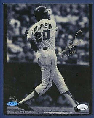 Frank Robinson JSA Authenticated Autographed 8x10" Black & White Photograph !!!  - Image 1 of 2