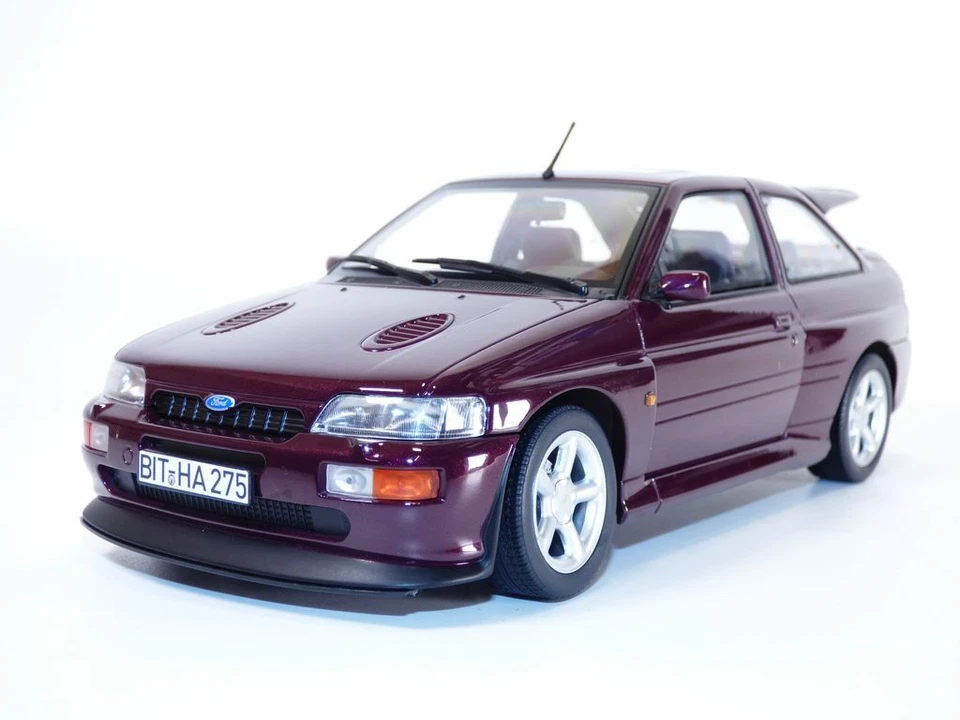 FORD ESCORT RS COSWORTH violet métallisé 1/18 1992 - Image 1 of 1