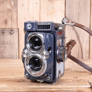 Cámara TLR de película Yashica 44 LM FL 127 con lente doble de 60 mm f/3,5 - repuestos o reparación - Imagen 1 de 9