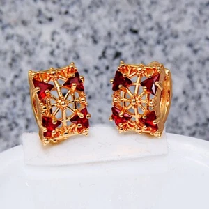 Dameohrringe bildhübsche Ohrringe Blumen vergoldet Gold K18/750er rote Granat - Bild 1 von 3