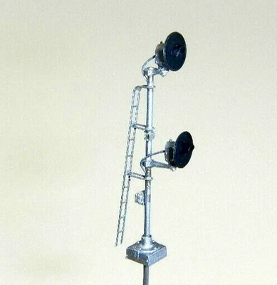 N Scale Light Capable Pole Mount Searchlight Signal Kit(LED sold separately(514) - Image 1 of 4
