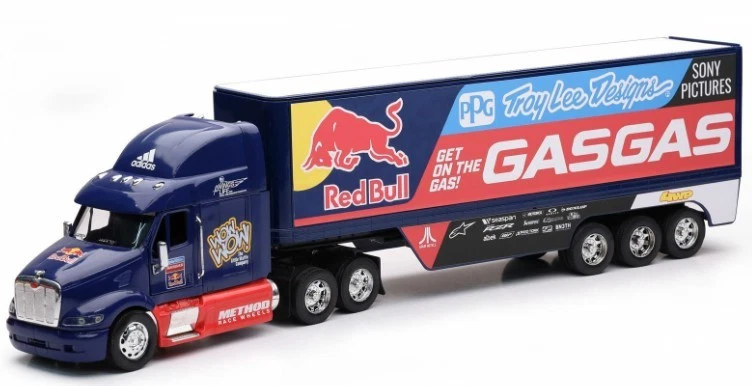 NEWRAY, PETERBILT 6x4 con rimorchio 3 assi GASGAS Redbull, 1/32,  NEW11053 - Immagine 1 di 1