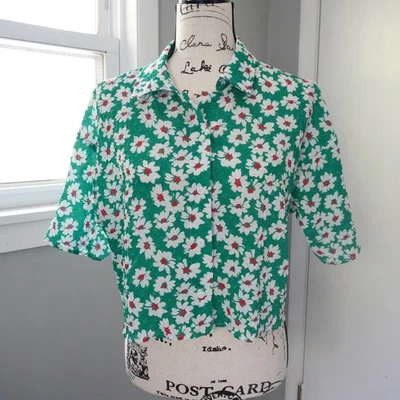 ACOA Green Daisy Floral Print Button Crop Top Short Sleeve Cottage Boho Hippie - Image 1 of 4