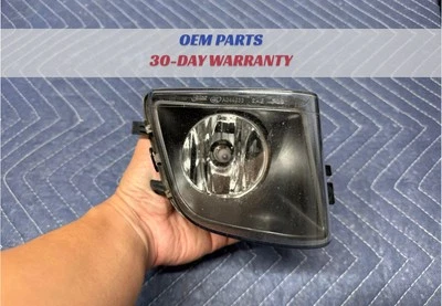 🔹 Faro antiniebla delantero derecho pasajero BMW 7182196 OEM 750LI 740LI F01 F02 09‐12 Foto 1 de 4