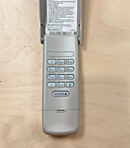 Craftsman CMXZDCG440 877MAX LiftMaster Garage Door Opener Keypad Model - Picture 1 of 10