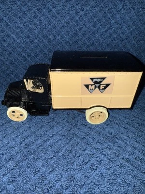 ERTL Mack 1926 Bull Dog MF Die-Cast Coin Bank with Key - Image 1 of 4