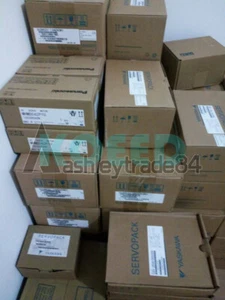 New ONE Yaskawa Servo Drive SGDM-01ADA-R - Picture 1 of 1