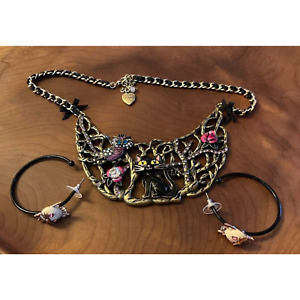 Betsey Johnson “Black Cat And Owl” Half Moon Bib Necklace, Earrings Set