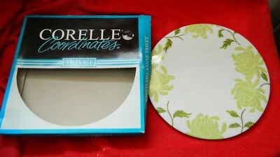 CORELLE COORDINATES CHRYSANTHEMUM 8 INCH FOOTED TRIVET NEW FREE USA SHIPPING - Image 1 of 4