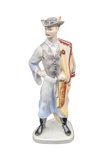 "Estatuilla de porcelana hombre Budapest AQUINCUM de colección con capa, sombrero 10,5"" como nueva" - Imagen 1 de 3