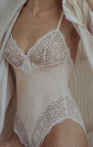 Lejaby Bodysuit Size L 7 Light Pink Beige Lace At Legs & Bodice B Cup - Picture 1 of 10