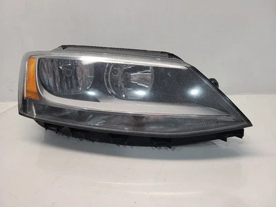 Faro derecho pasajero Volkswagen Jetta (sedán) 2011-16 - halógeno *picado* Foto 1 de 4