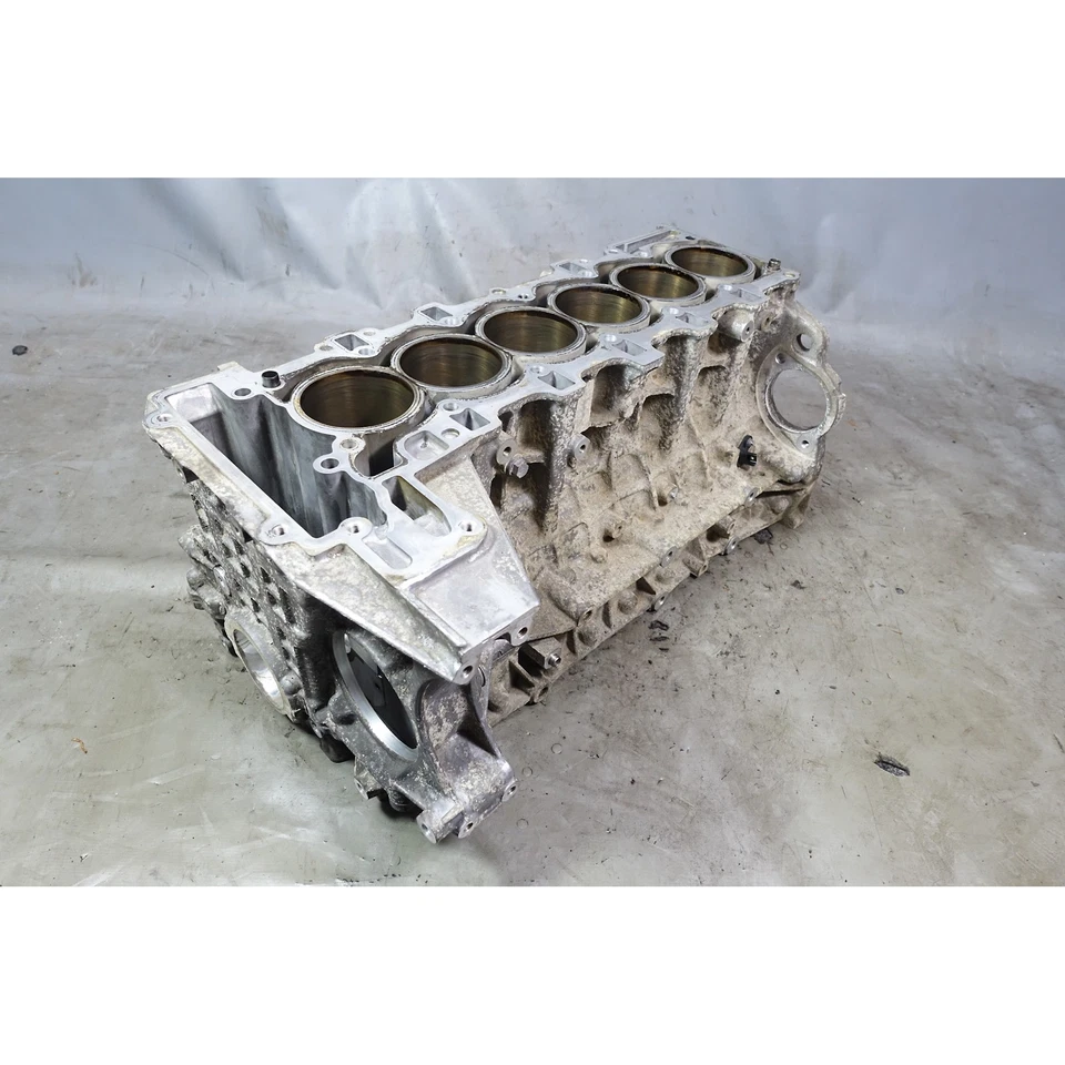 Bloque de cilindros de motor desnudo BMW N54 N54B30 08-13 dañado 3,0 L 6 cilindros pared abierta OEM Foto 1 de 4