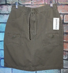 Passports Size 6 Skirt Green Casual Fashion Style Women Stylish NEW w/ TAGS - Picture 1 of 3