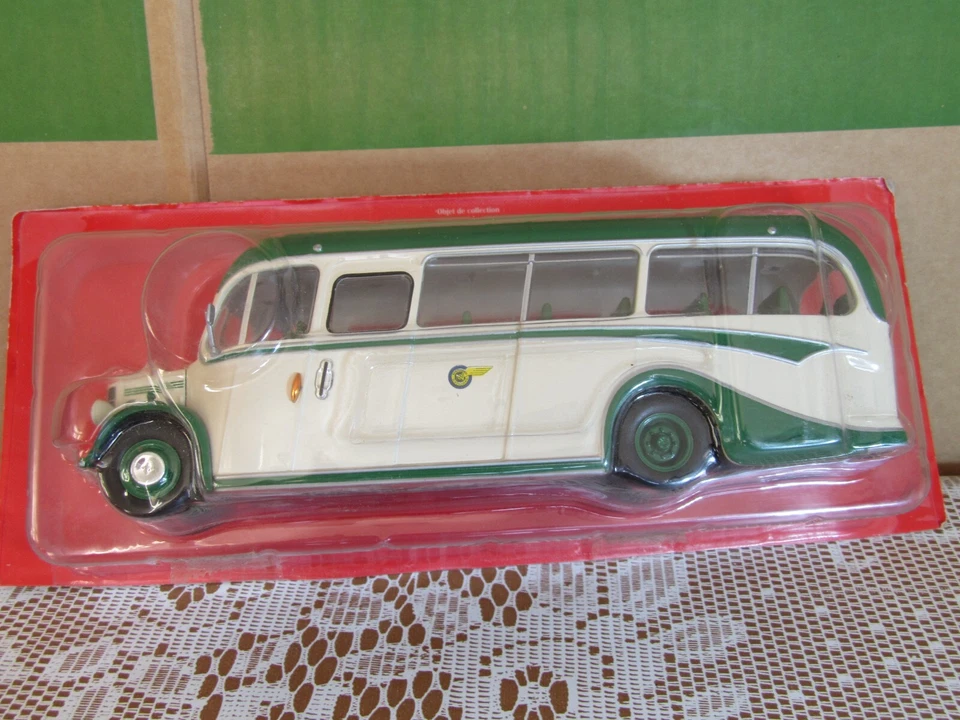 A58 IXO 41 Bedford OB 1947 Bus United Kingdom 1:43 New + Blister - Image 1 of 4
