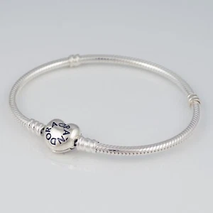 NEW Authentic PANDORA Moments Heart Clasp Snake Chain Bracelet 17cm 590719 - Picture 1 of 5